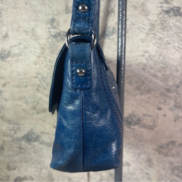 b. Makowski Karlie Glazed Leather Crossbody Adjust Strap Green - Picture 5 of 14